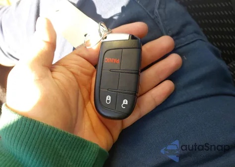 2018 Dodge Journey Se z USA, uszkodzony, nr VIN 3C4PDCAB2JT524632